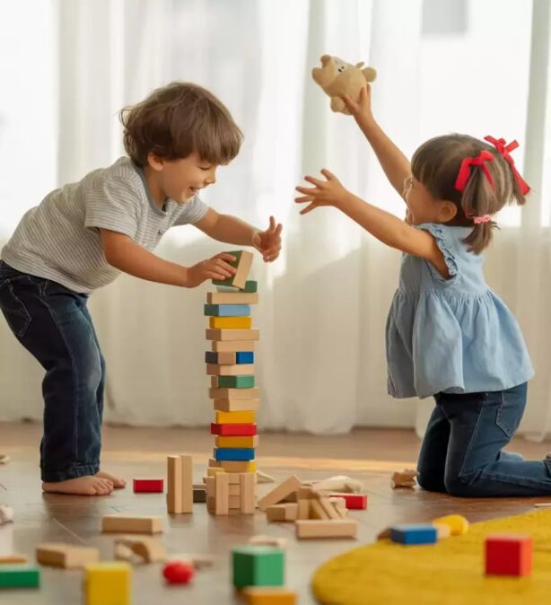 بازی کوذکان با اسباب بازی